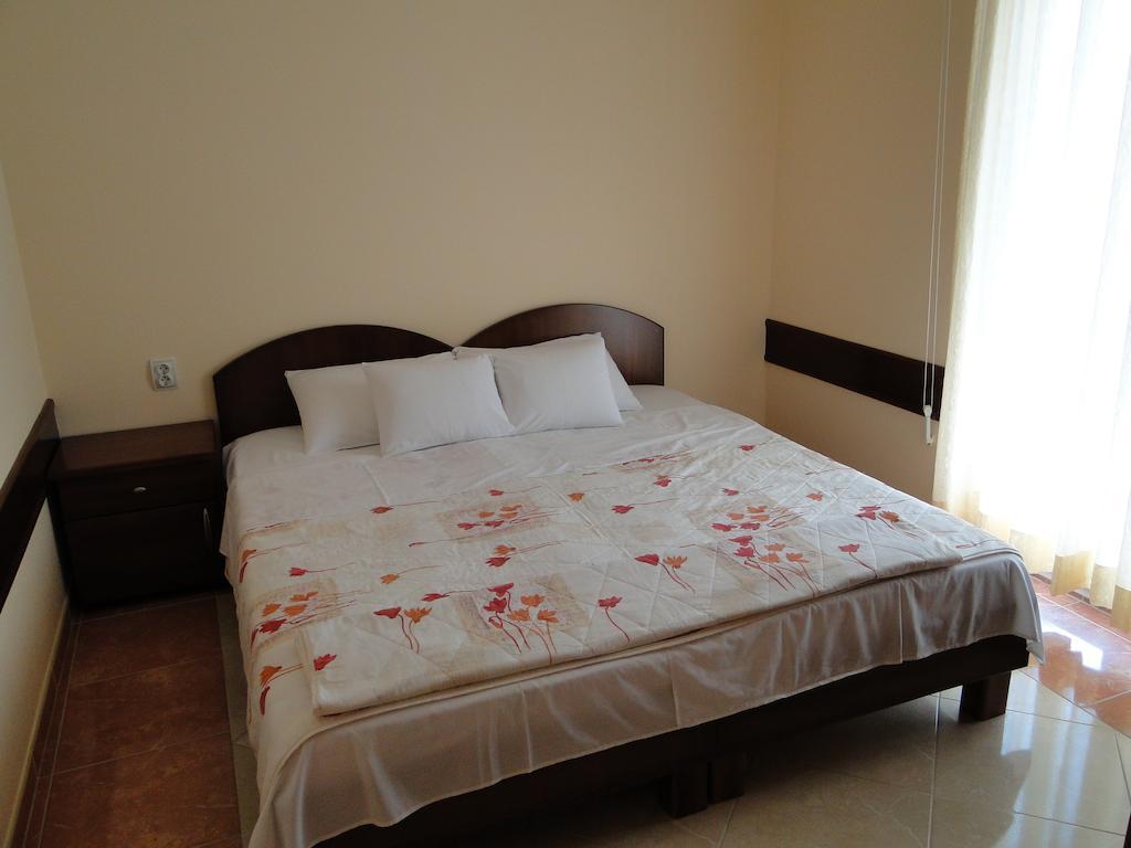 Blue Palace Guest House Budva Room photo