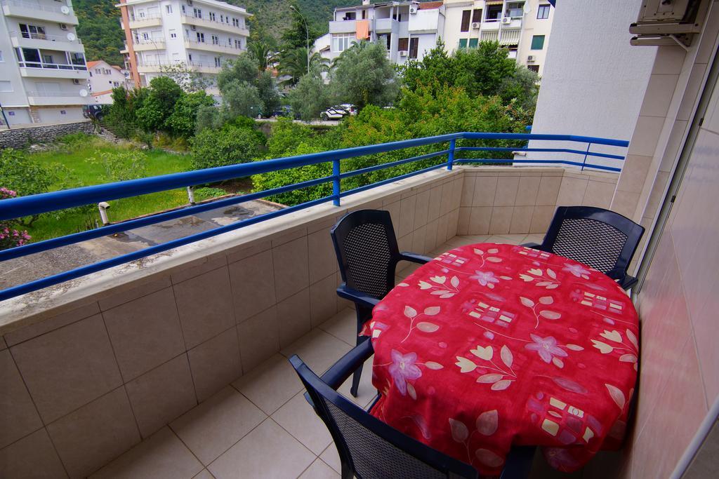 Blue Palace Guest House Budva Exterior photo